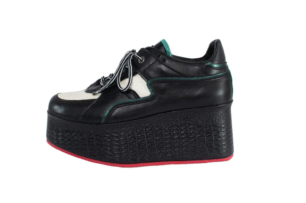 Sneaker Dance