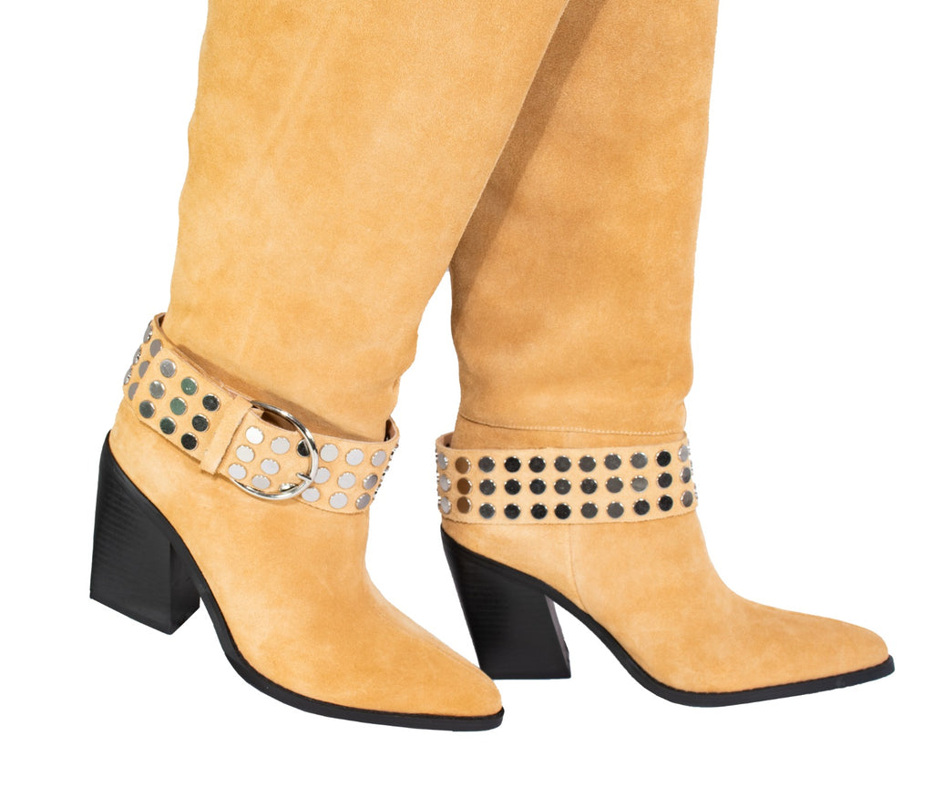 Noir Boots